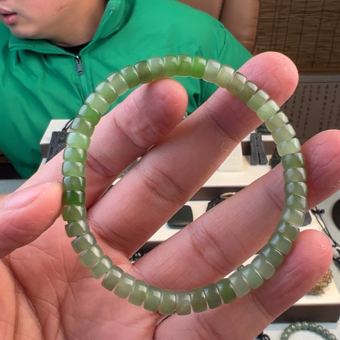 和田玉未镶嵌手链