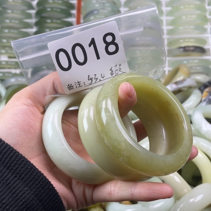 益***子蛇纹石玉未镶嵌手镯