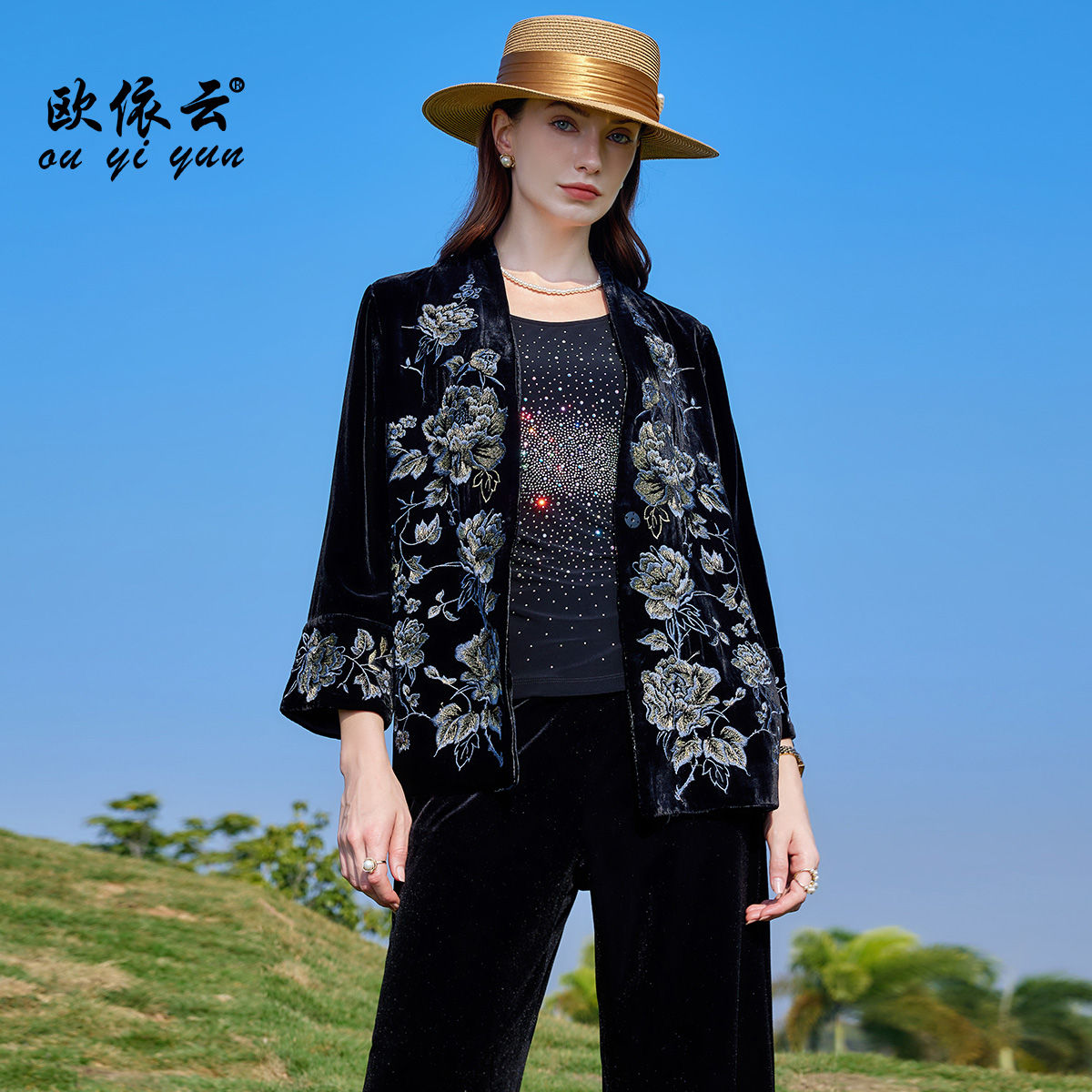 50772欧依云洋气妈妈春装短外套桑蚕丝刺绣高级感气质上衣显瘦