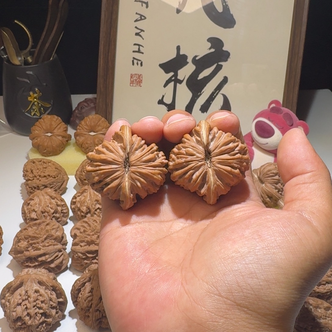 渣***叔文玩核桃吊坠43尺寸四座楼