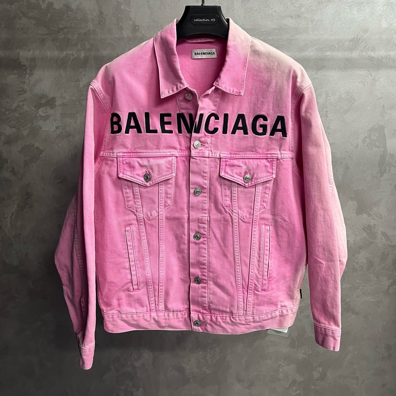 balenciaga粉色纯色正面logo字母印花牛仔外套/34/36/38