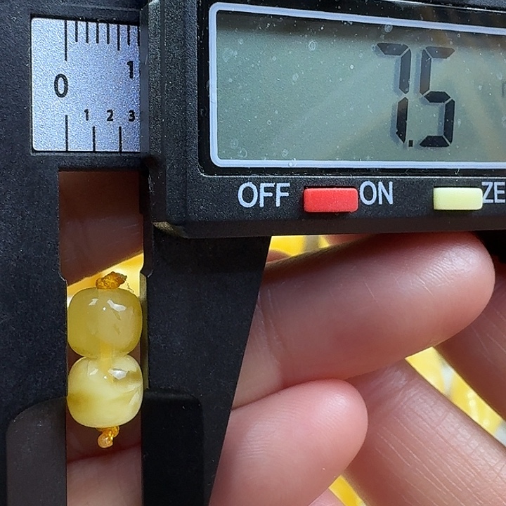 蜜蜡未镶嵌裸石16杂