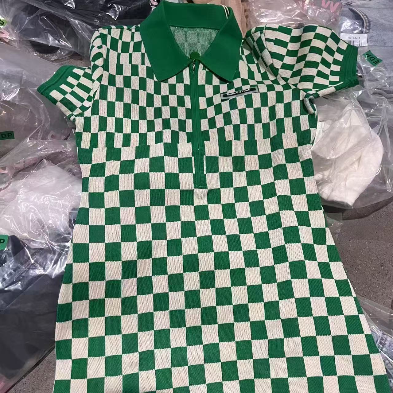 时尚潮流舒适女装