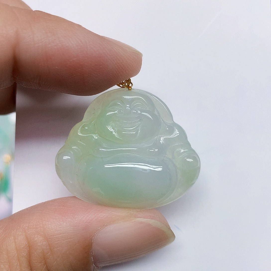 颈饰18K金镶嵌翡翠佛公