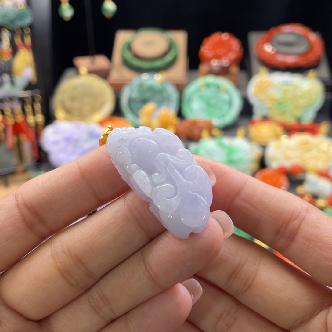 翡翠颈饰未镶嵌代编织