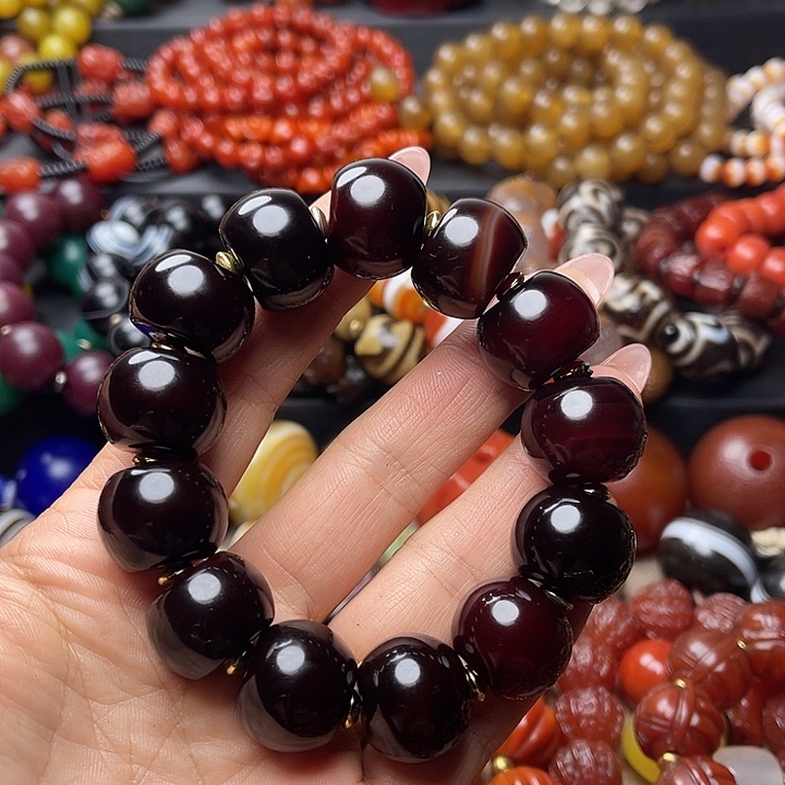 用***0玛瑙/玉髓未镶嵌手链