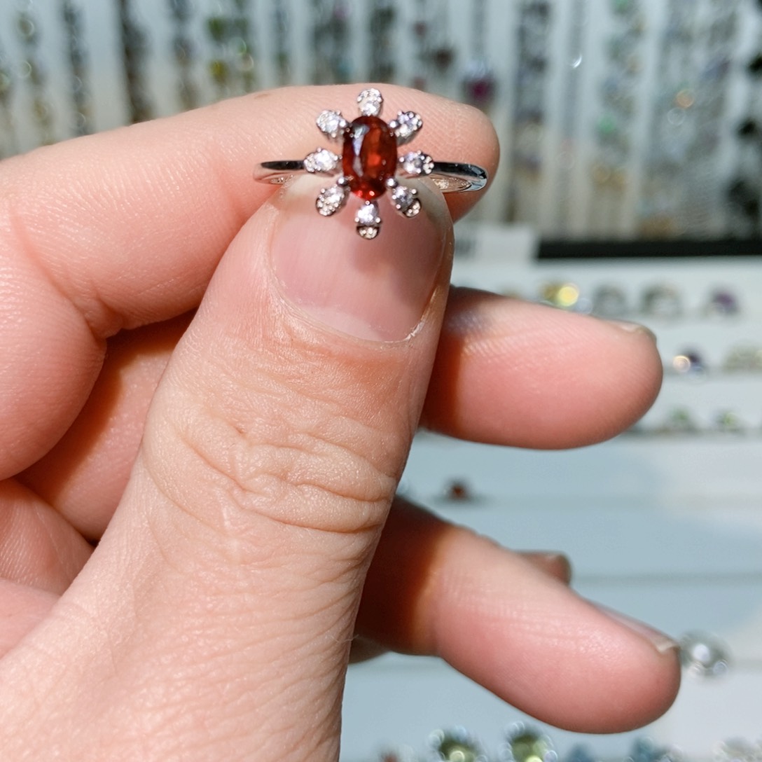 绿水晶戒指银S925镶嵌