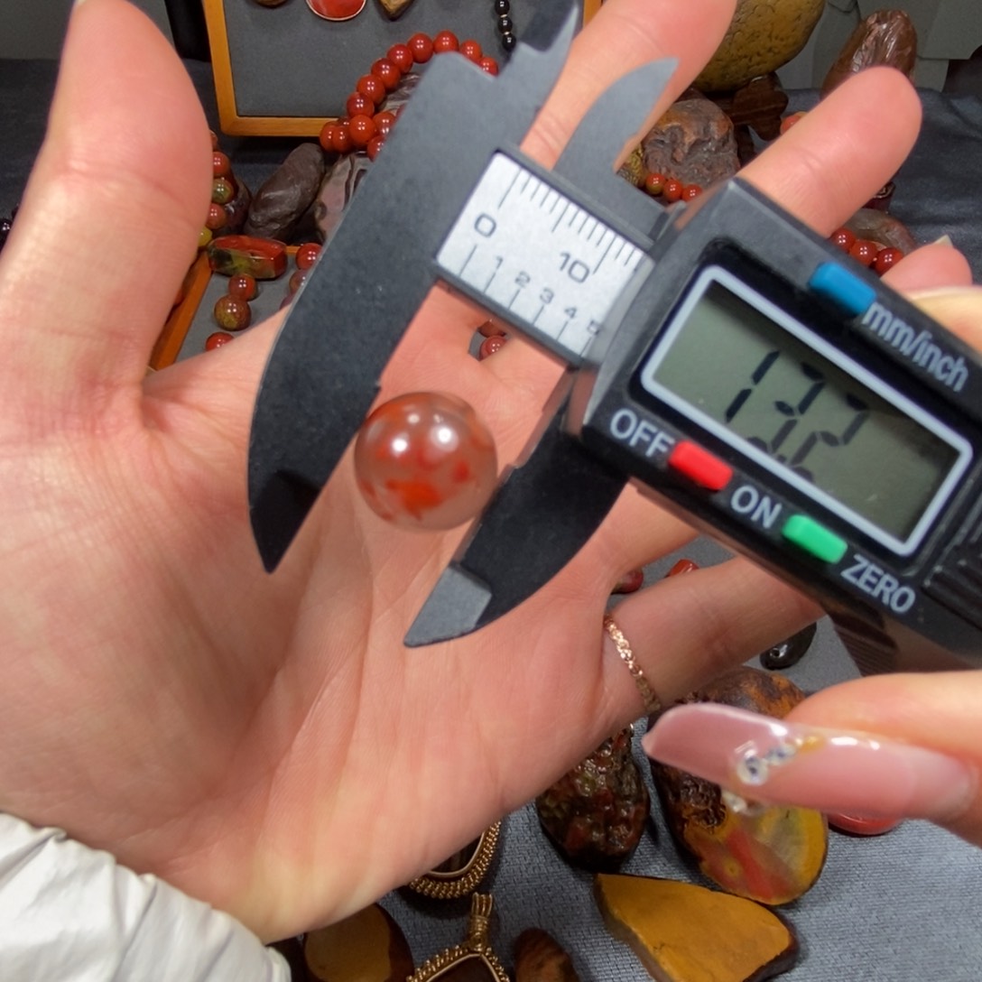 南红玛瑙珠子未镶嵌