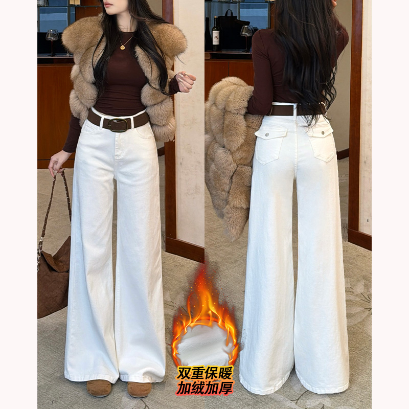 乔栈白色加绒盖袋设计喇叭阔腿牛仔裤女秋冬高腰提臀显瘦气质微喇