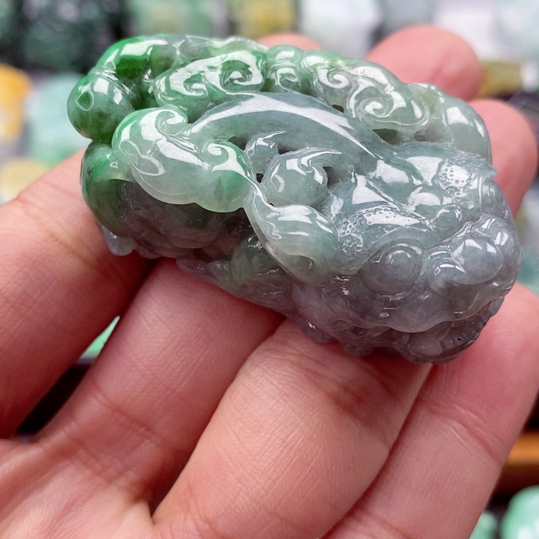 翡翠颈饰未镶嵌翡翠