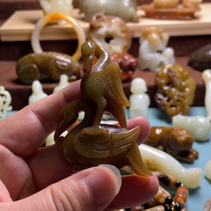 和田玉未镶嵌挂件