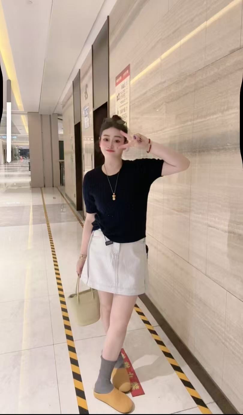 5527千炫家新款韩系绞花圆领百搭短袖