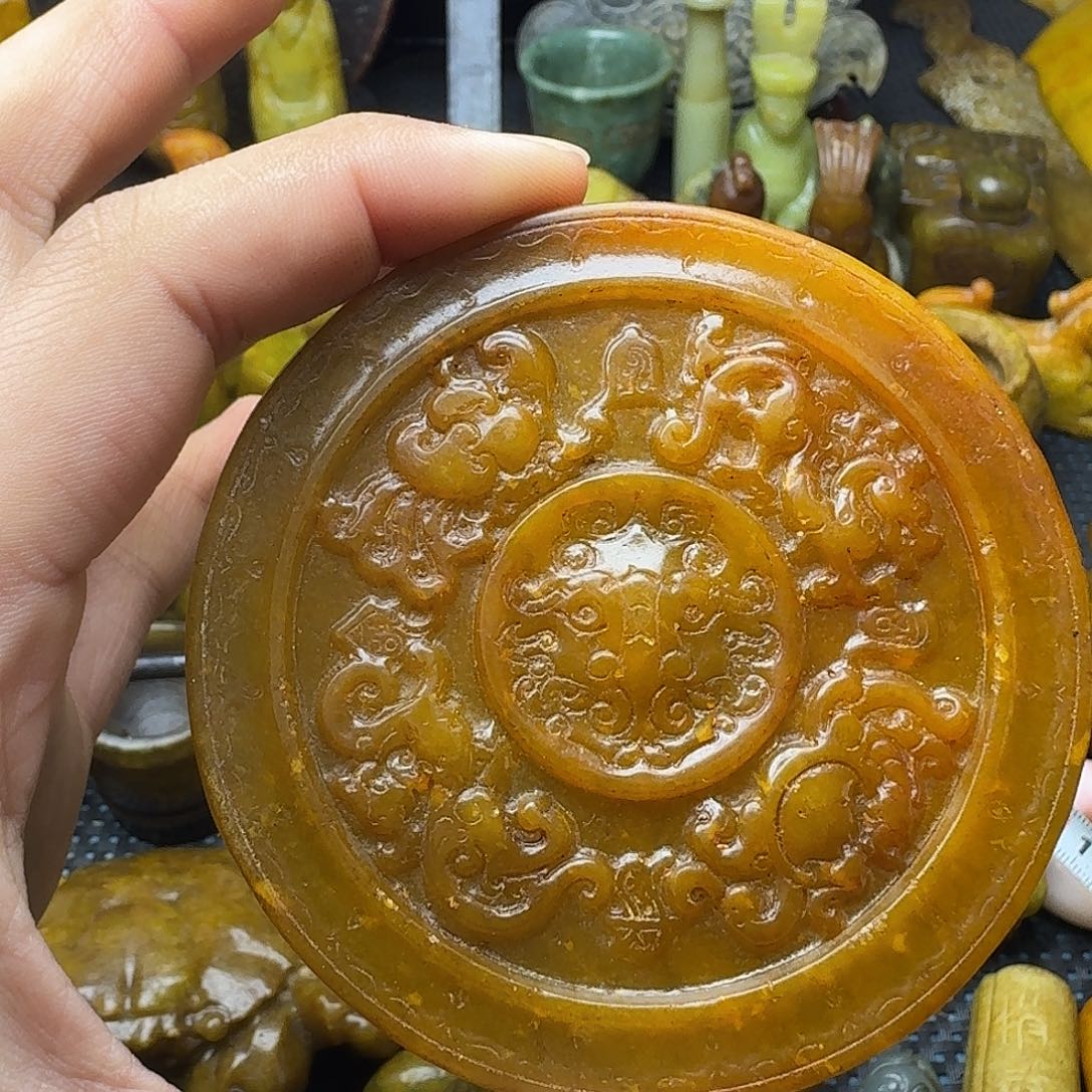 白玉菩提吊坠。。。