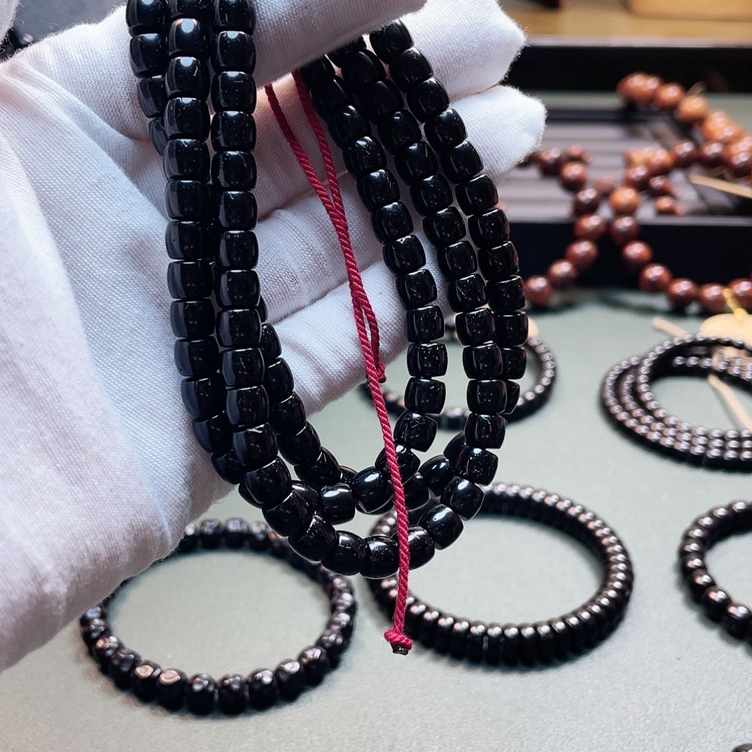 椰蒂吊坠E****馆凡安椰蒂