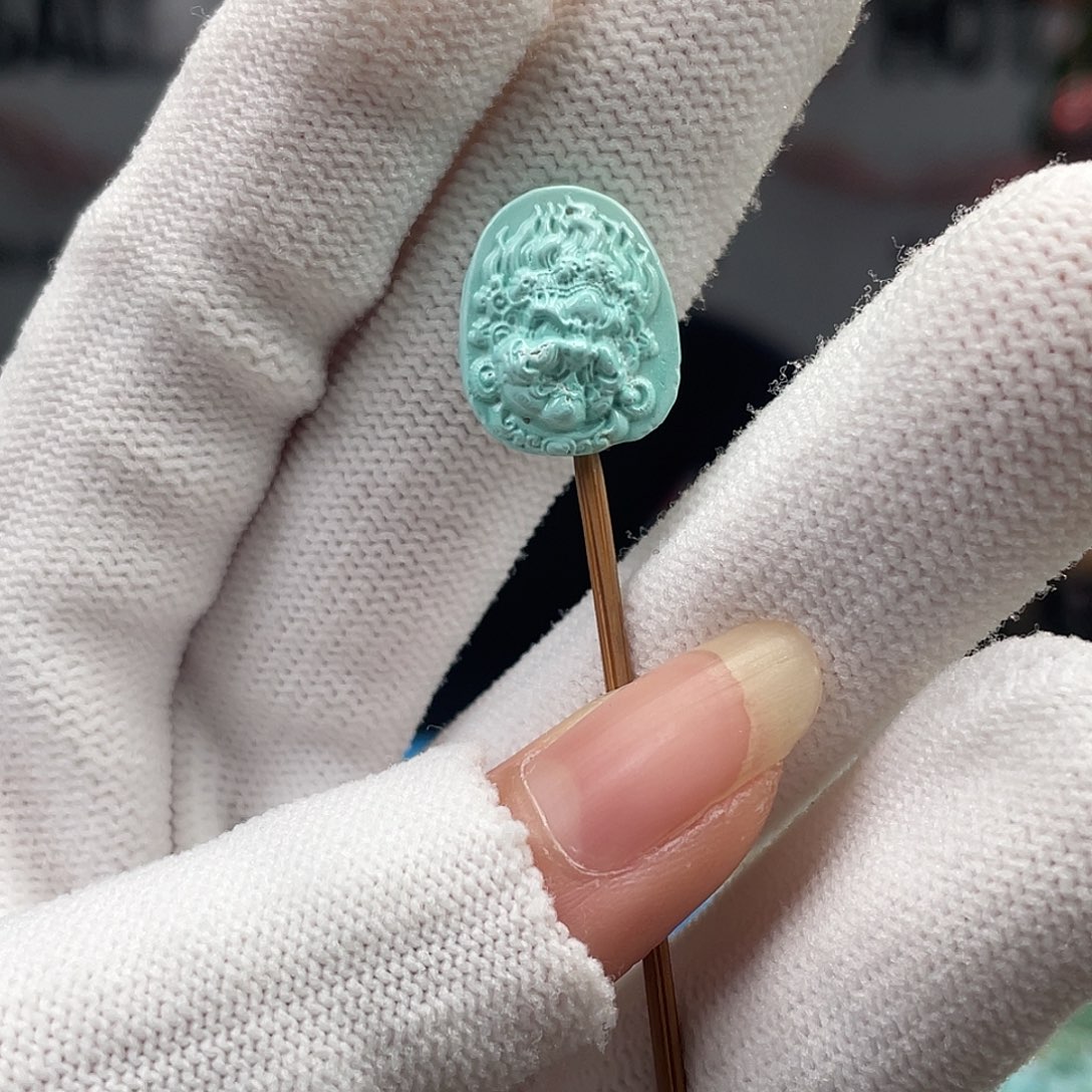 绿松石未镶嵌挂件