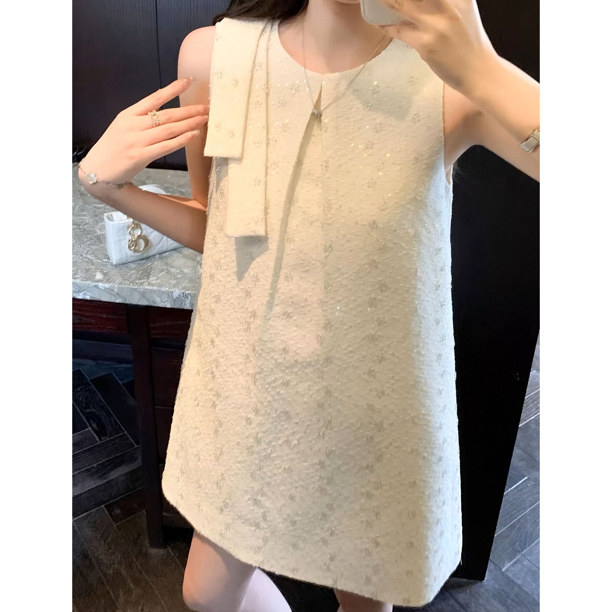 《嘉柏丽尔》提花蝴蝶结侧领小香风背心连衣裙女夏设计感