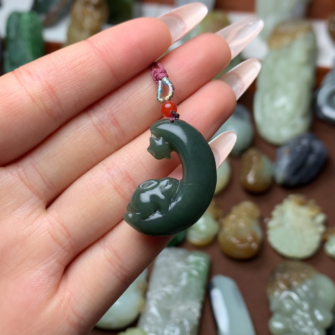 和田玉挂件未镶嵌