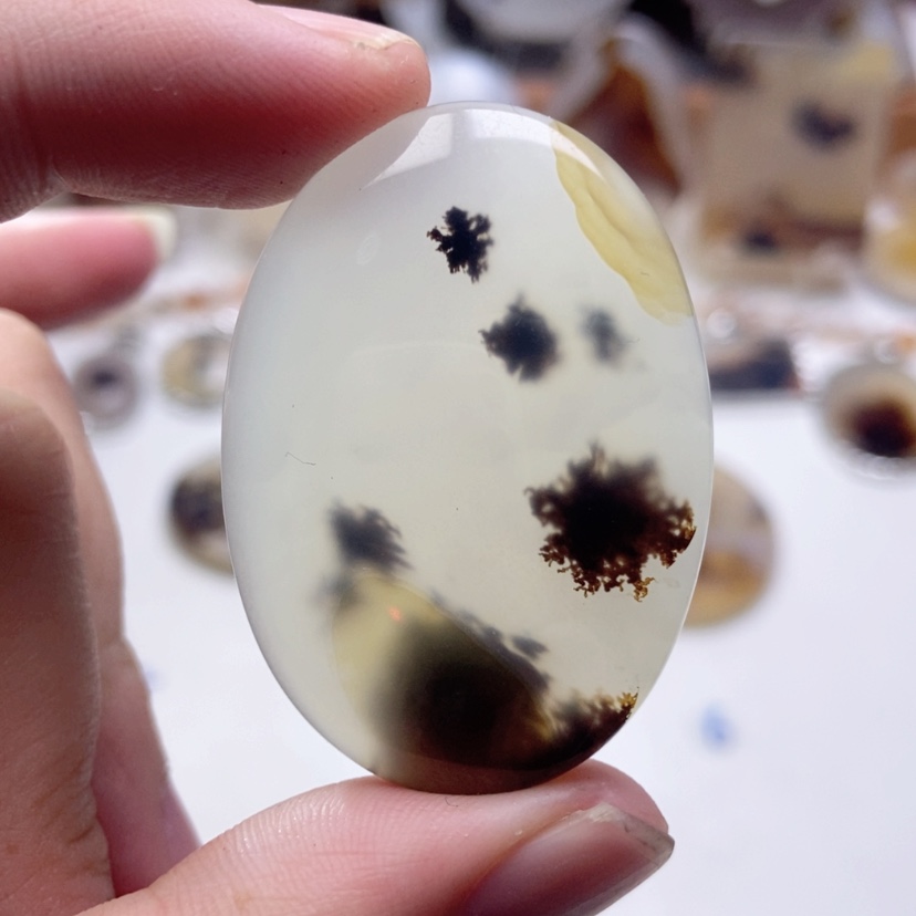 【闪购商品】玛瑙/玉髓颈饰未镶嵌