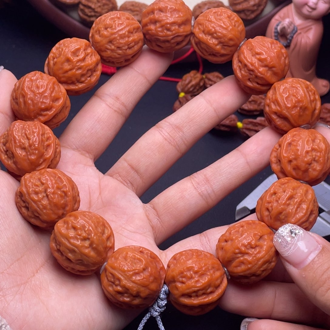 文玩核桃手串肉筋八棱元宝