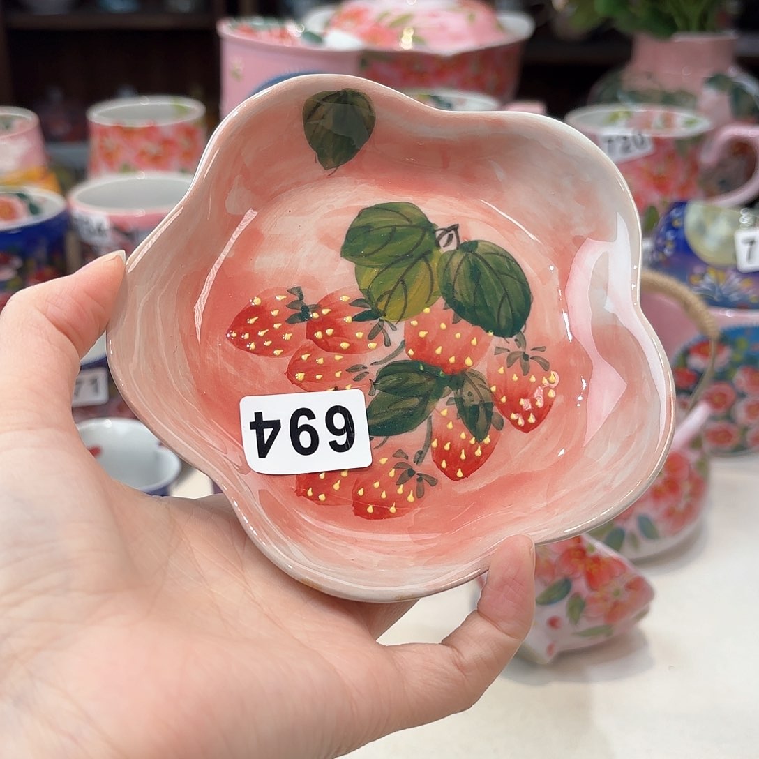 瓷片兔兔好可爱呀打