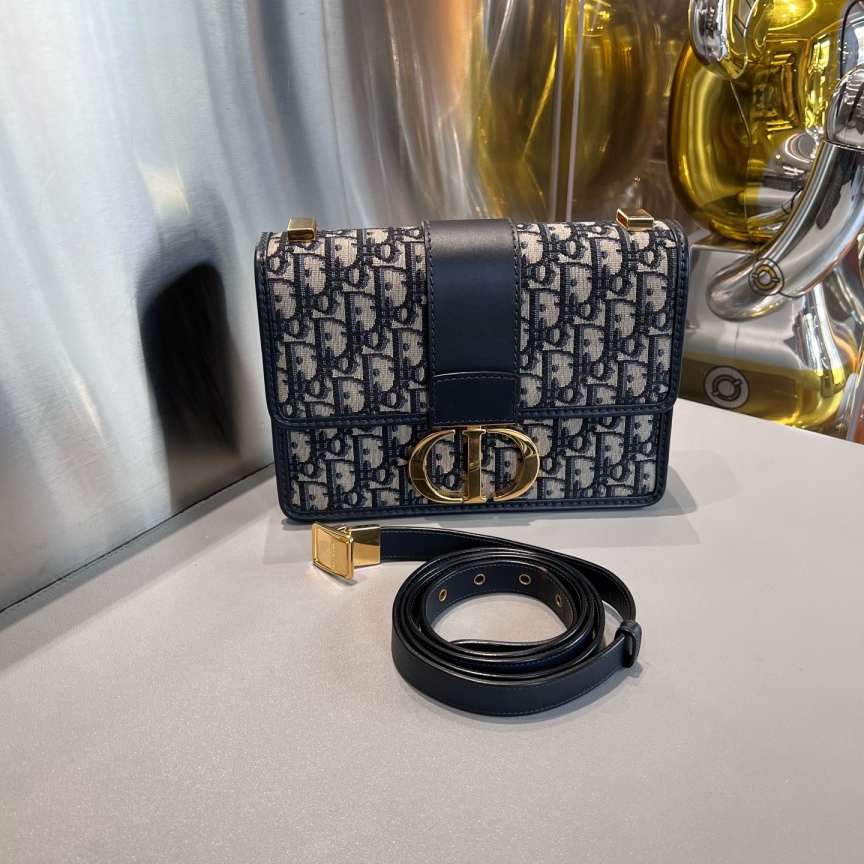 99新 DIOR/迪奥 蒙田30老花单肩包 皮肩带 中号黑金配色经典老花