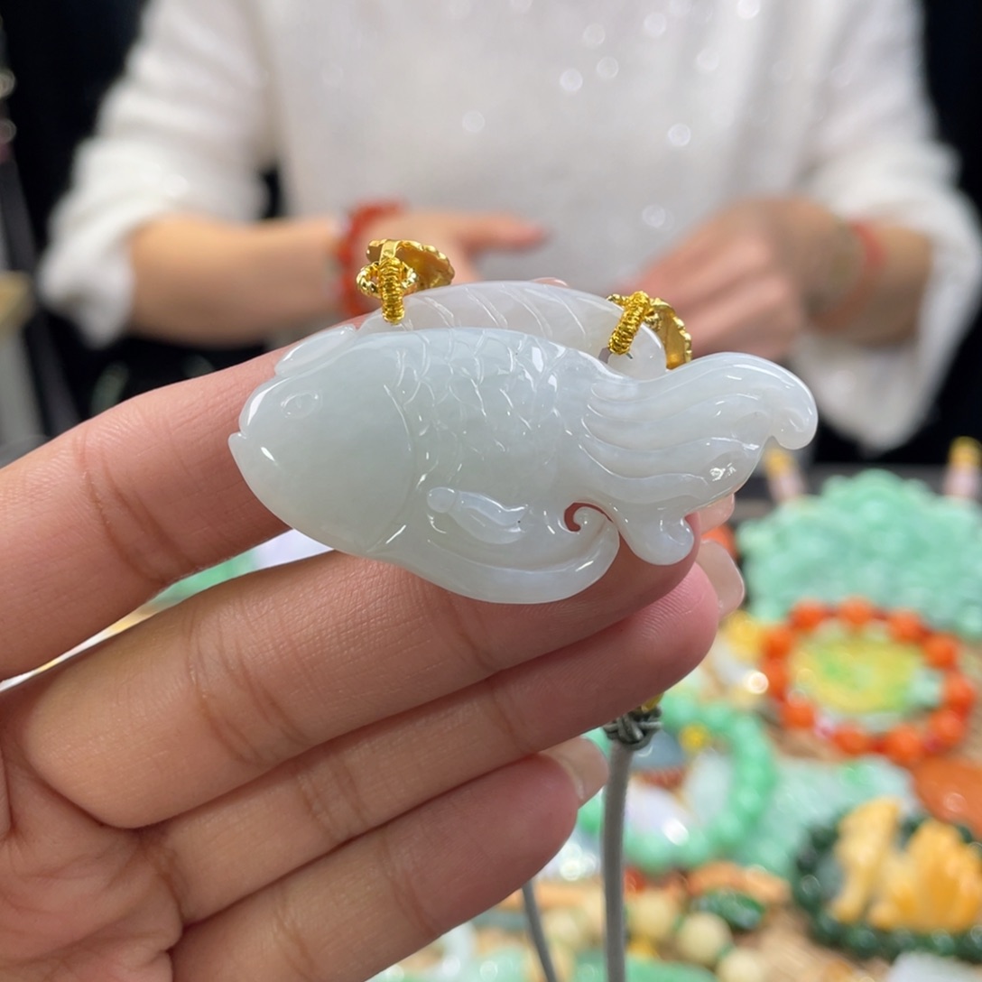 翡翠颈饰未镶嵌代编织
