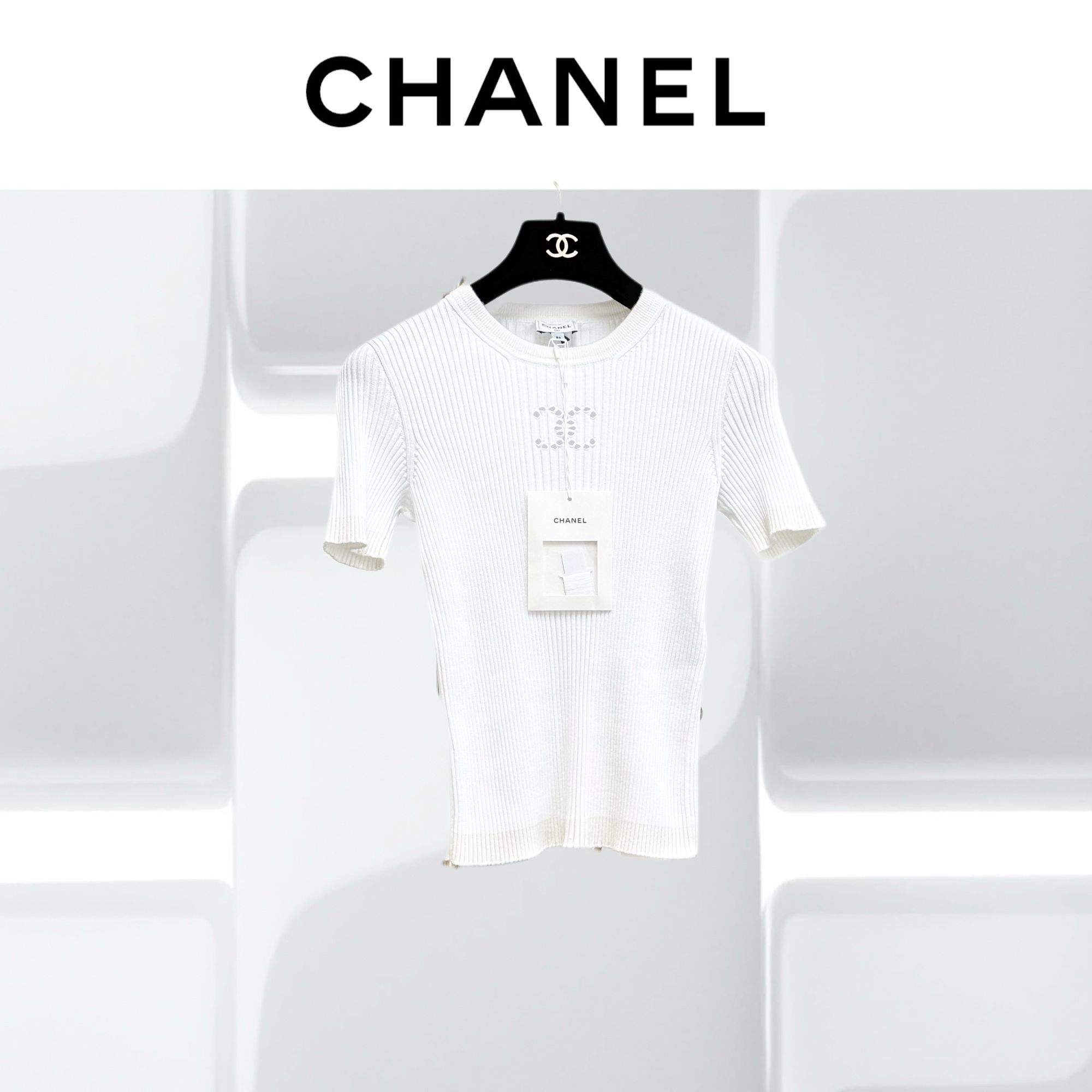 99新 Chanel/香奈儿 36码25C白色镂空双C竖条纹针织短袖上衣
