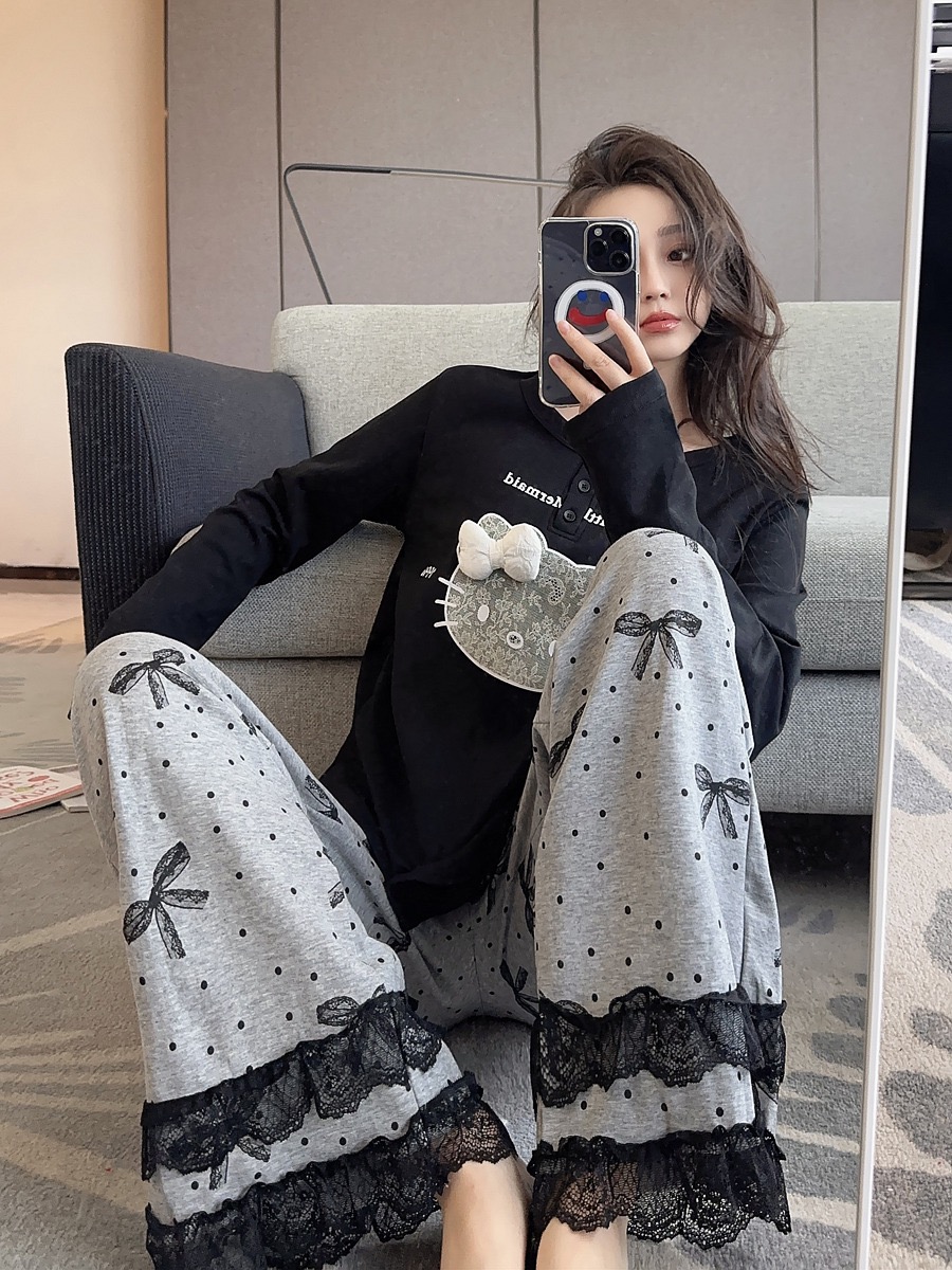 ins少女甜美可爱蝴蝶结卡通睡衣女春秋新款蕾丝花边宽松家居服