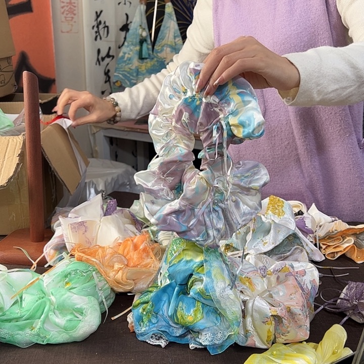 若***花236芭蕾发圈不退不换