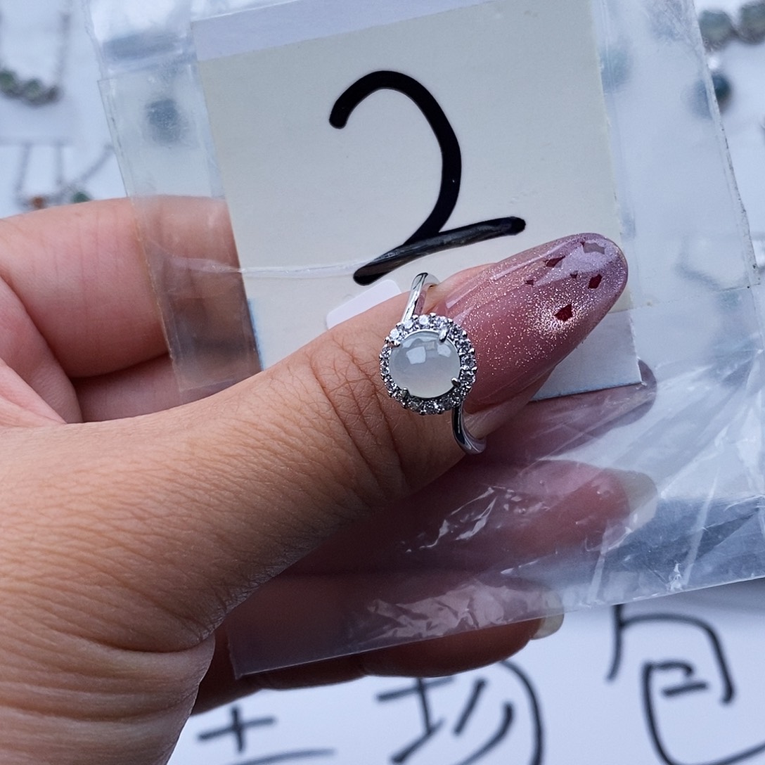 翡翠未镶嵌戒指缅甸