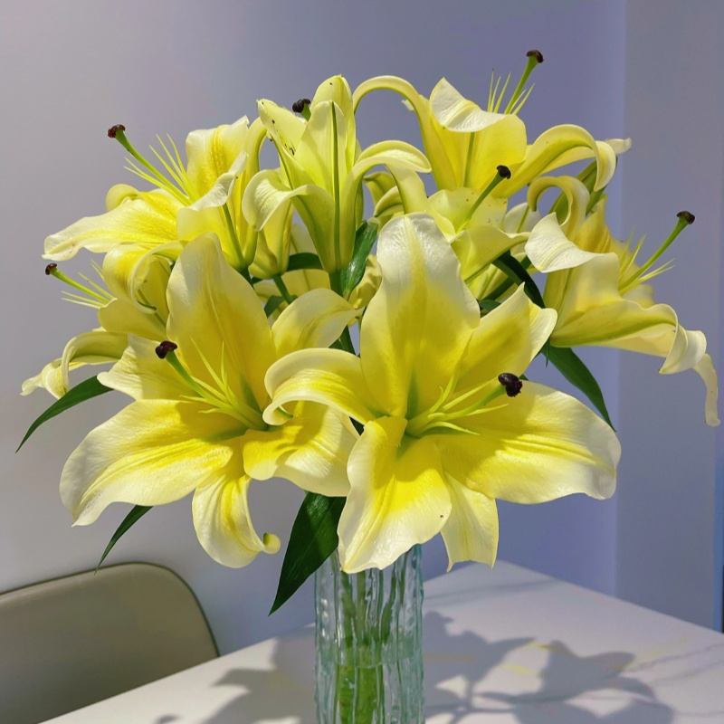 黄色香水百合 一单普通快递  两单升级冷链 更新鲜