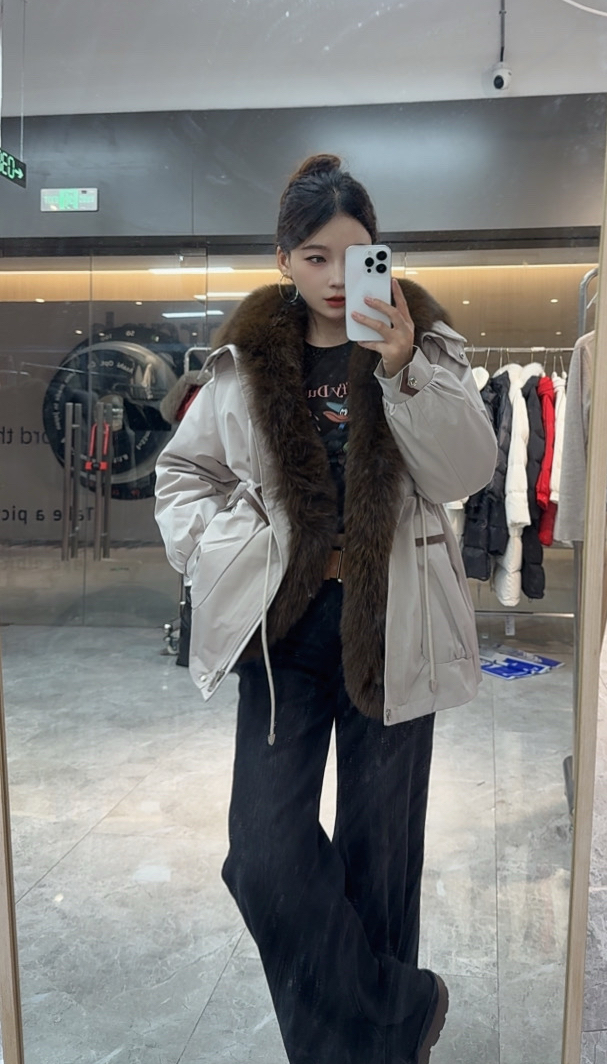毛毛门襟高奢女士派克外套