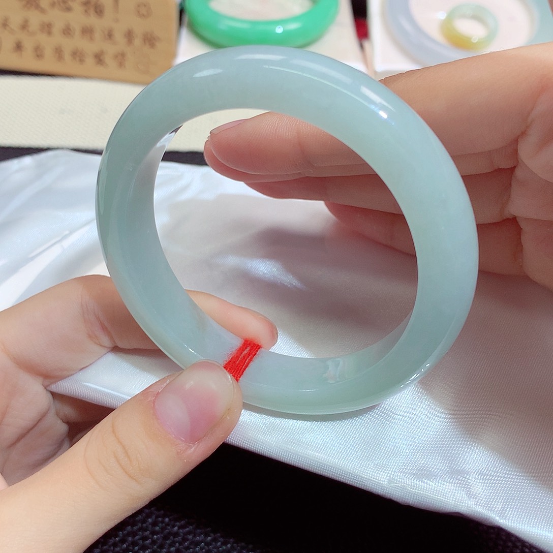 翡翠未镶嵌手镯1257