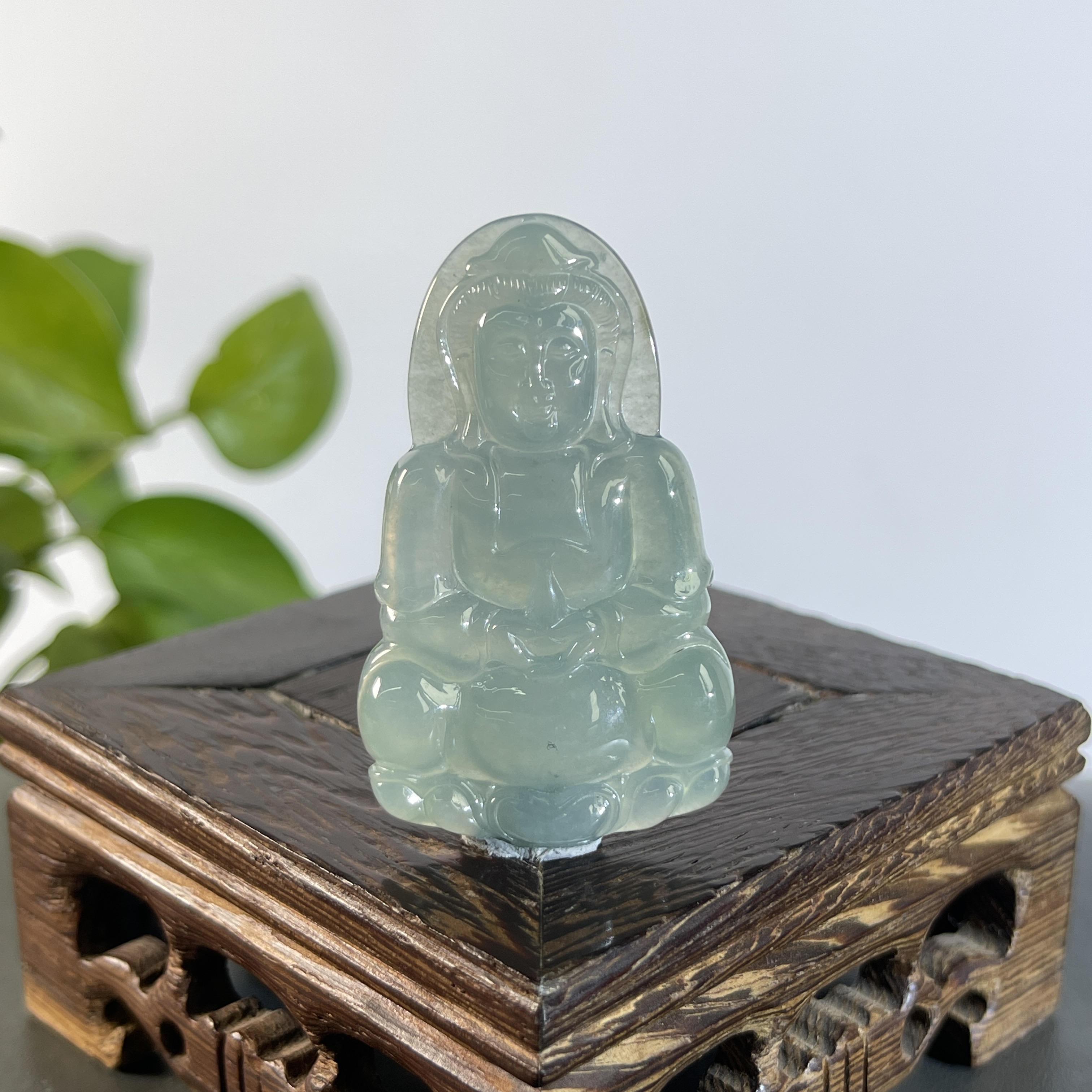 JYW01-123  天然缅甸A货翡翠  正装观音