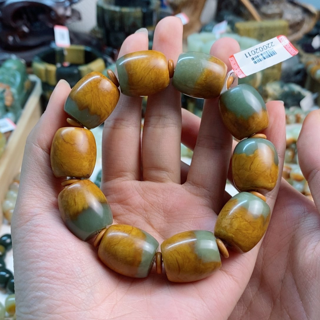 透闪石质玉手串未镶嵌大*