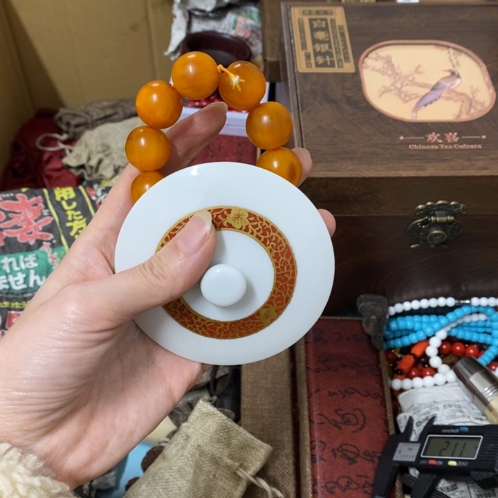 瓷片哈中古工艺品一件