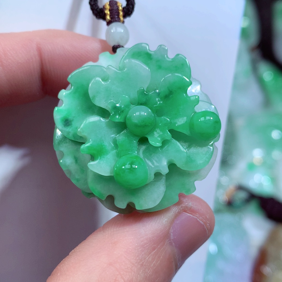 翡翠颈饰未镶嵌缅甸翡翠