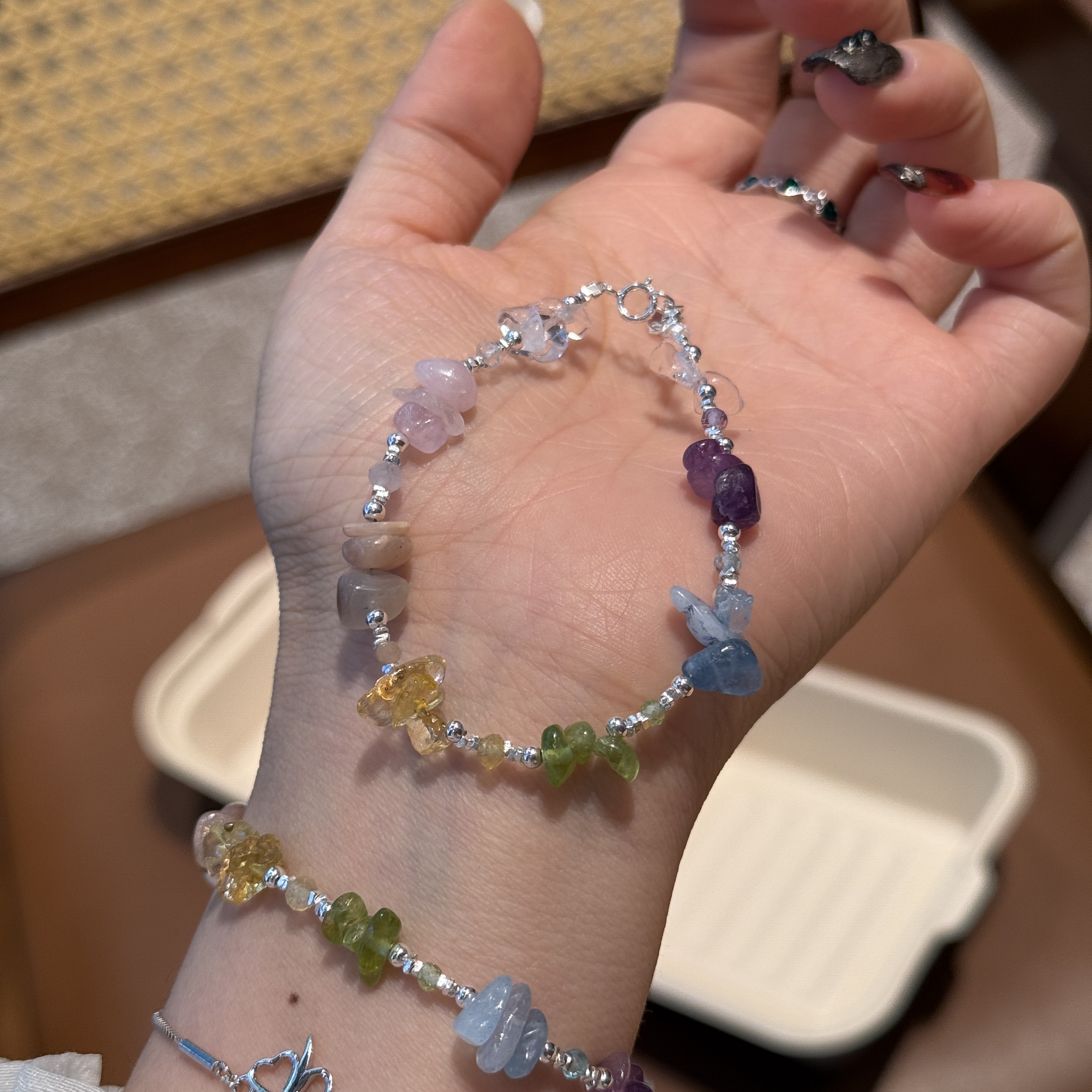 8090彩虹多宝碎石银手链（天然碎石有杂质孔洞不规则等）