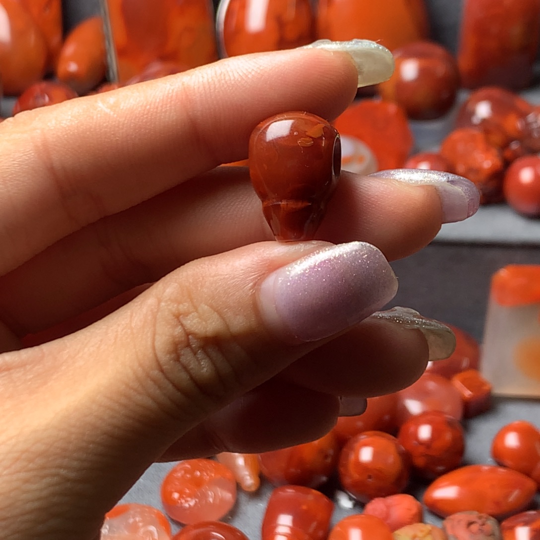 迎***寒南红玛瑙配饰未镶嵌