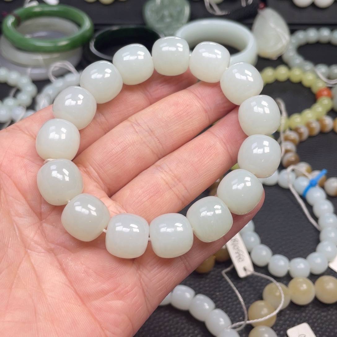 和田玉未镶嵌手链