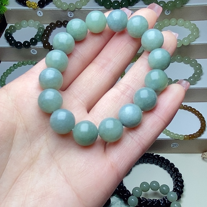 和田玉未镶嵌手串