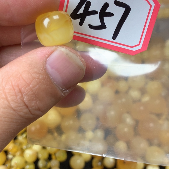 琥珀未镶嵌珠宝奇石14