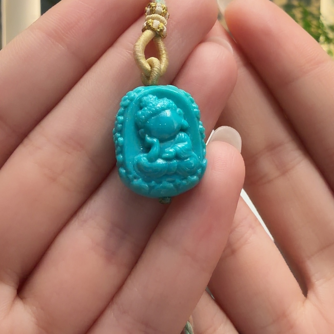 绿松石未镶嵌颈饰