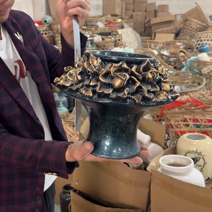 瓶高度24厘米口径13厘米微瑕捡漏树脂材质