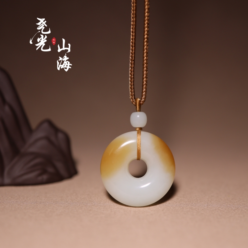日照金山丨天然老俄料和田白玉翘糖色【孤品】36.8*12
