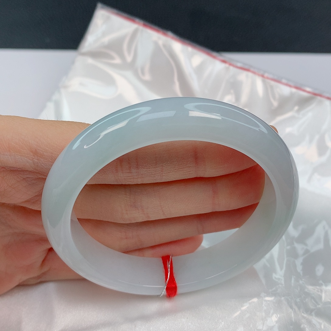 翡翠手镯未镶嵌57.4正圈胶润细腻白月光