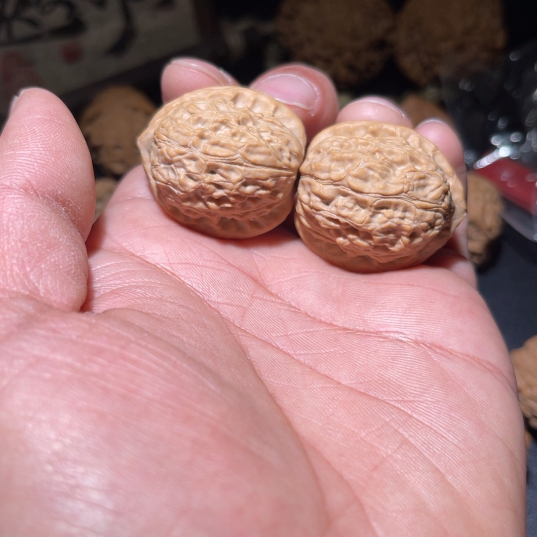文玩核桃把件?**?金刚炮