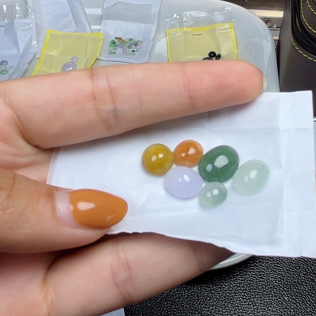 定制翡翠未镶嵌翡翠