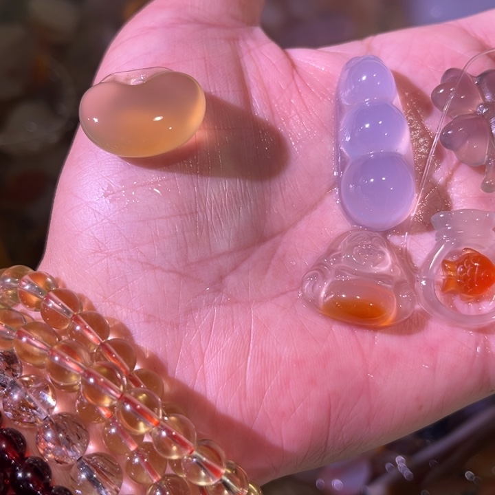 ****敏玛瑙/玉髓未镶嵌珠宝奇石