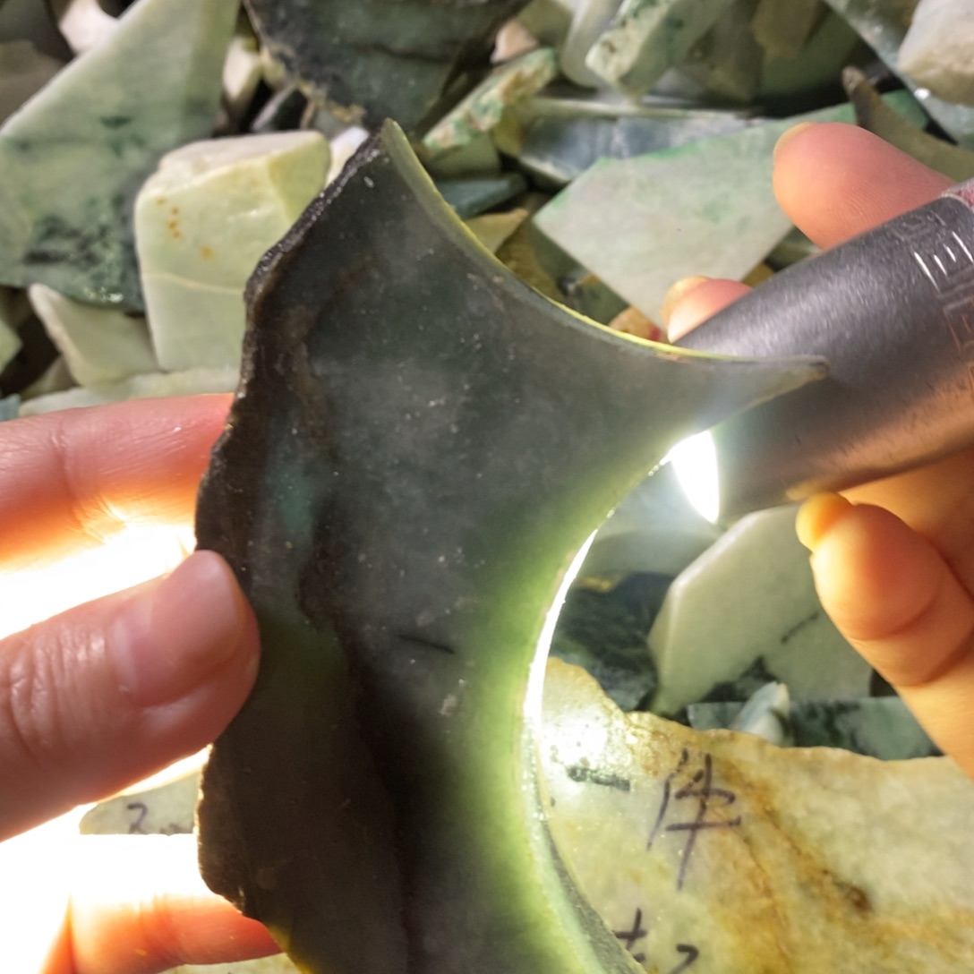 颈饰未镶嵌翡翠天然翡翠